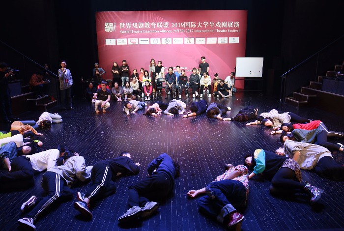 俄罗斯国立舞台艺术学院工作坊 (1)_meitu_15.jpg